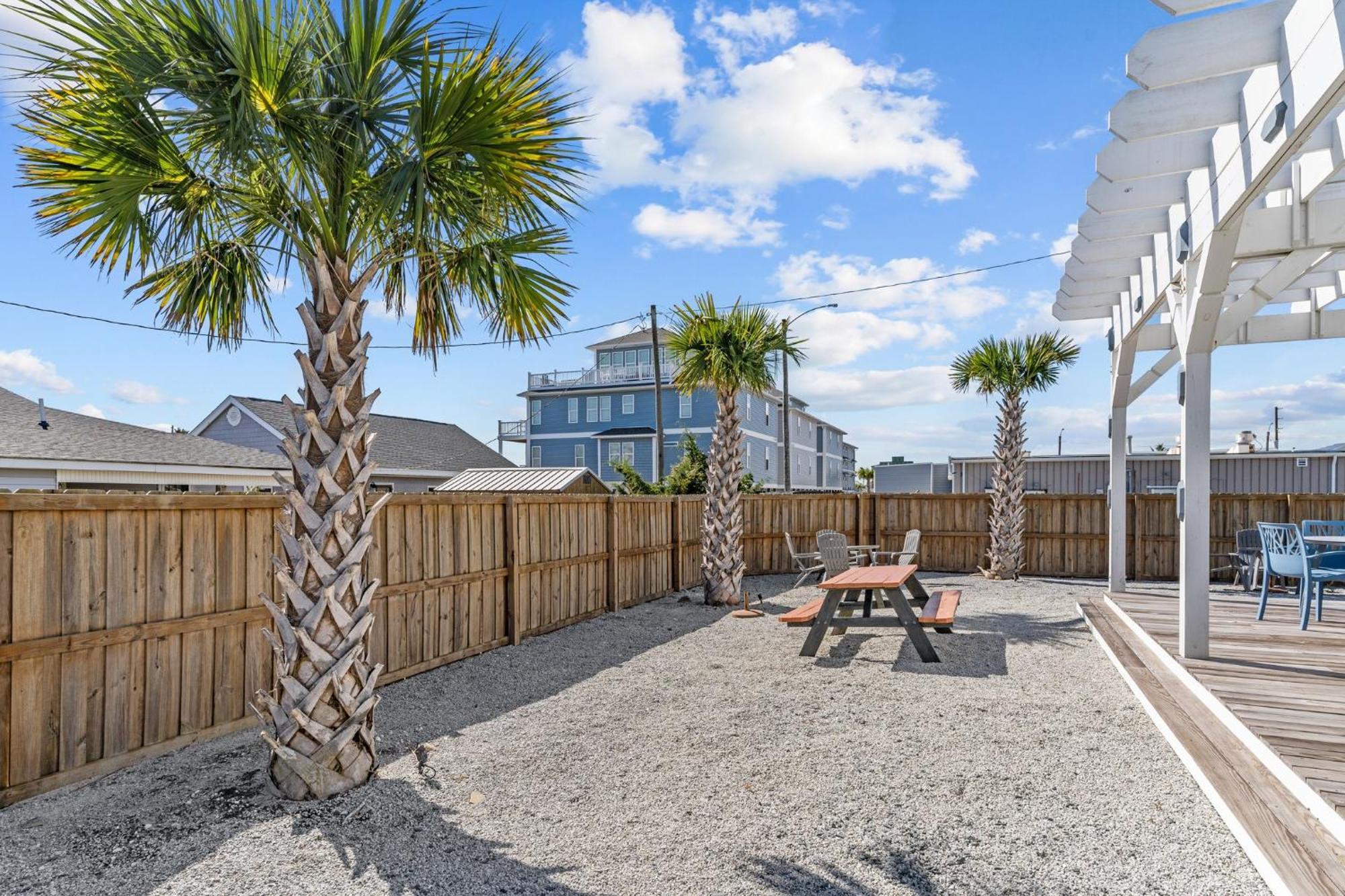 Loggerhead Inn And Suites Surf City Zewnętrze zdjęcie
